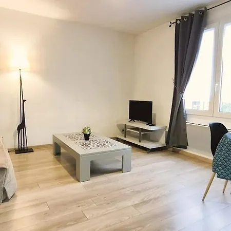 La Madeleine - Spacieux T2 - Calme - Wifi - Tv Apartment